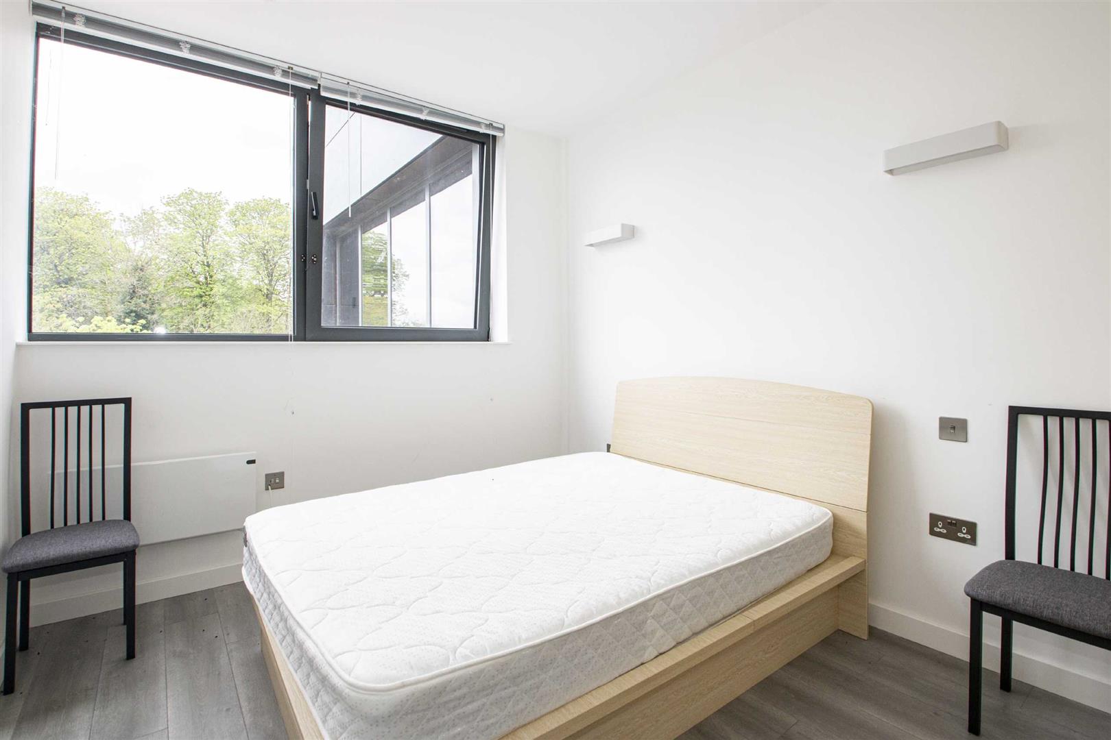 2 Foxhunter Drive, Linford Wood, Milton Keynes